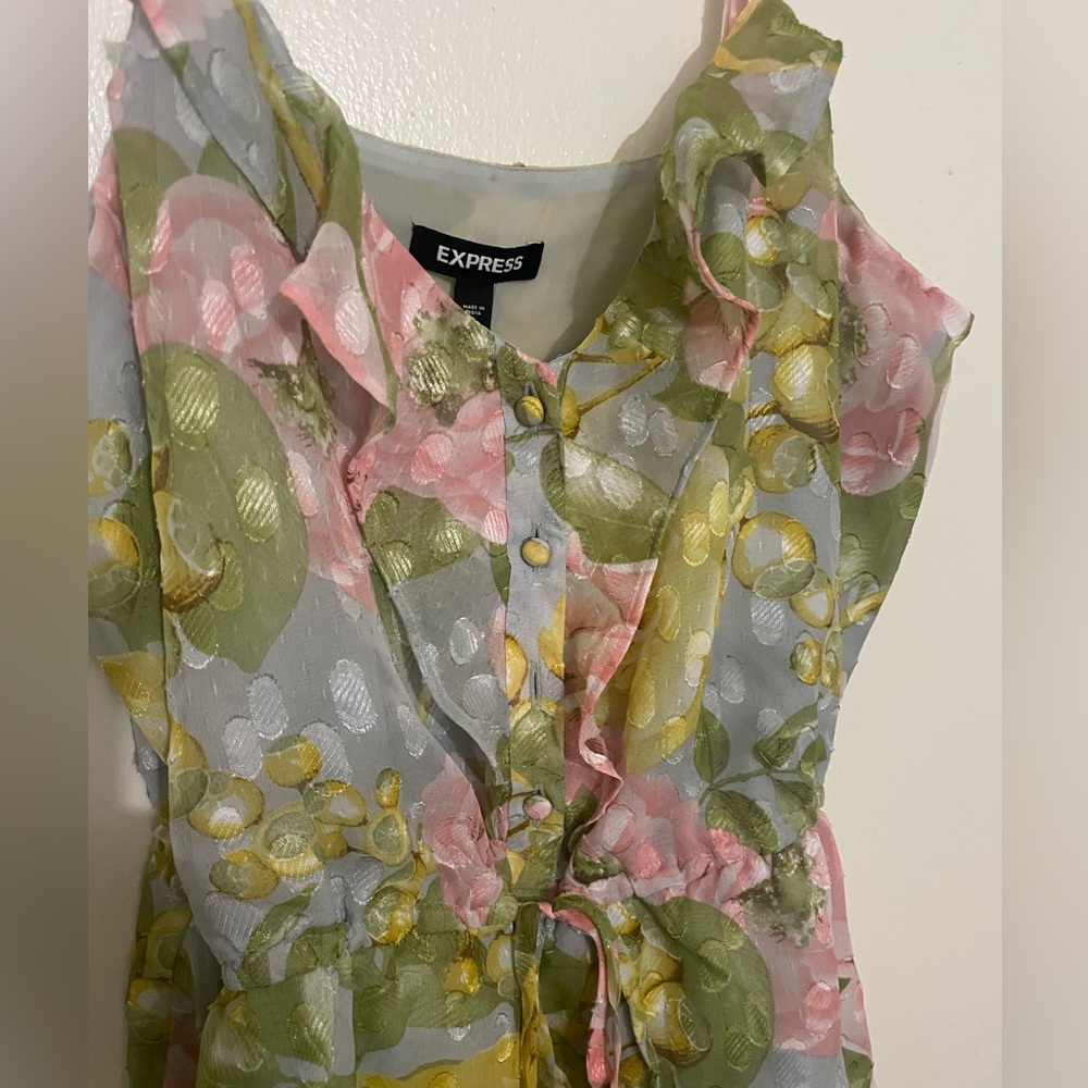 NWT Express floral spaghetti strap blouse with ruffle detail. Size medium.